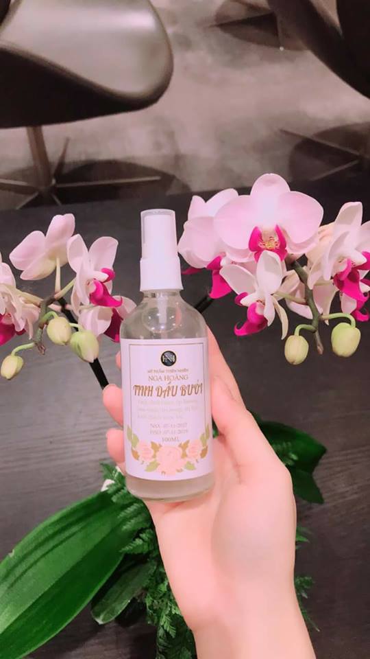 Trị rụng tóc bằng tinh dầu bưởi Nga Hoàng
