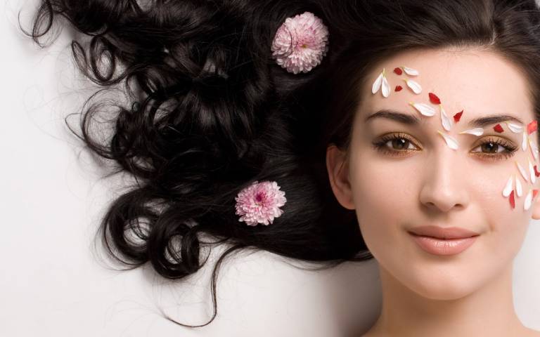 12 cách kích thích mọc tóc – làm tóc nhanh dài hơn tại nhà